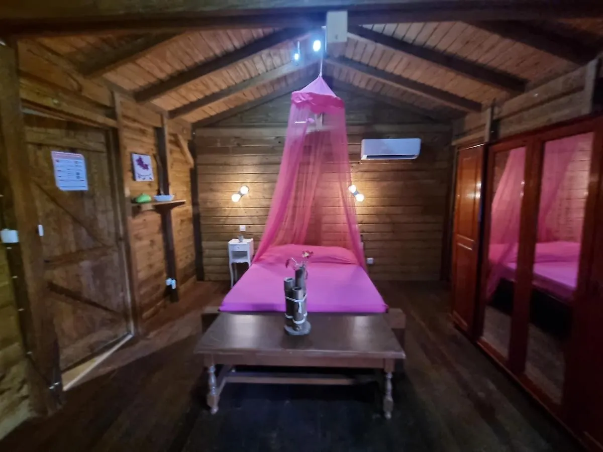 Lodge Grenadine Deshaies Holiday home
